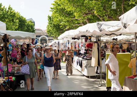 Marché extérieur, Meze, Hérault, Occitanie, France Banque D'Images