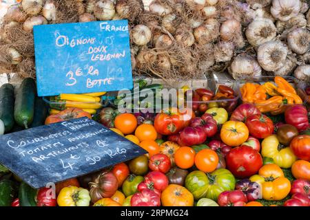 Marché extérieur, Meze, Hérault, Occitanie, France Banque D'Images