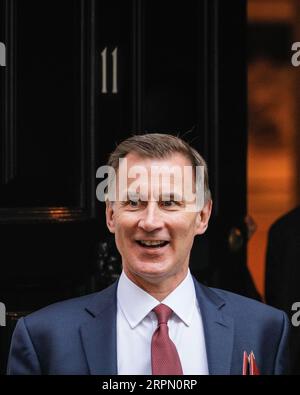 Londres, Royaume-Uni. 05 septembre 2023. Jeremy Hunt, député, chancelier de l'Échiquier quitte le 11 Downing Street pour se rendre au Palais de Westminster pour des questions de trésorerie. Crédit : Imageplotter/Alamy Live News Banque D'Images