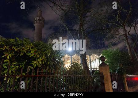 200220 -- LONDRES, le 20 février 2020 Xinhua -- une photo prise le 20 février 2020 montre l'extérieur de la Mosquée centrale de Londres à Londres, en Grande-Bretagne. Un homme a été arrêté sur les lieux sur la base de soupçons de tentative de meurtre après des rapports d'un poignardage dans une mosquée à Londres, a confirmé jeudi la police métropolitaine. Photo Ray Tang/Xinhua BRITAIN-LONDON-MOSQUE-STRABING PUBLICATIONxNOTxINxCHN Banque D'Images