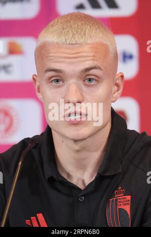 Le Belge Hugo Siquet photographié lors d'une conférence de presse de l'équipe nationale belge de football Red Devils, mardi 05 septembre 2023, au siège de la Royal Belgian football Association RBFA à Tubize. Les Devils affronteront l'Azerbaïdjan et l'Estonie plus tard ce mois-ci. BELGA PHOTO BRUNO FAHY Banque D'Images