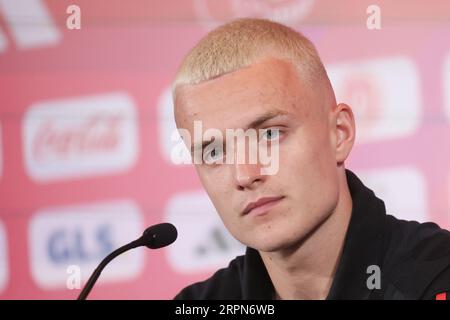 Tubize, Belgique. 05 septembre 2023. Le Belge Hugo Siquet photographié lors d'une conférence de presse de l'équipe nationale belge de football Red Devils, mardi 05 septembre 2023, au siège de la Royal Belgian football Association RBFA à Tubize. Les Devils affronteront l'Azerbaïdjan et l'Estonie plus tard ce mois-ci. BELGA PHOTO BRUNO FAHY crédit : Belga News Agency/Alamy Live News Banque D'Images