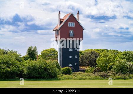 La célèbre maison dans les nuages dans le village d'Aldeburgh sur la côte du Suffolk UK Banque D'Images