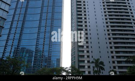 Les différents arts des architectures, Metro Manila Philippines. Messeplatz Basel City Suisse Banque D'Images