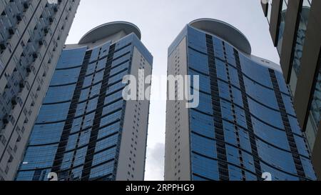 Les différents arts des architectures, Metro Manila Philippines. Messeplatz Basel City Suisse Banque D'Images