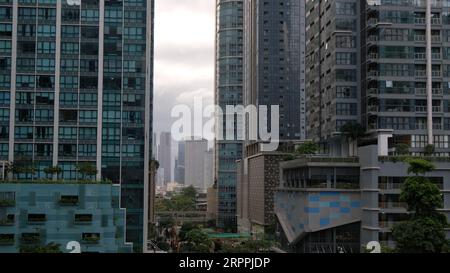 Les différents arts des architectures, Metro Manila Philippines. Messeplatz Basel City Suisse Banque D'Images