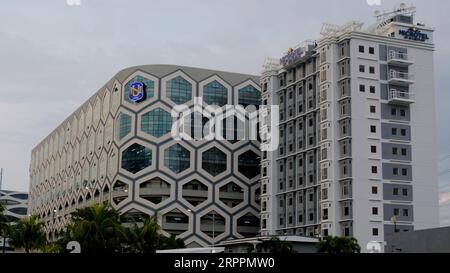 Les différents arts des architectures, Metro Manila Philippines. Messeplatz Basel City Suisse Banque D'Images