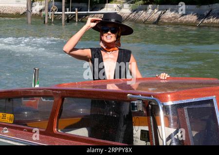 Nieves Alvarez BEI der Ankunft am Pier des Hotels Excelsior auf der Biennale di Venezia 2023 / 80. Filmfestspiele von Venedig. Venedig, 05.09.2023 Banque D'Images