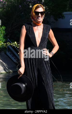 Nieves Alvarez BEI der Ankunft am Pier des Hotels Excelsior auf der Biennale di Venezia 2023 / 80. Filmfestspiele von Venedig. Venedig, 05.09.2023 Banque D'Images