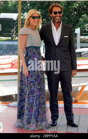 Eleonora Daniele mit Ehemann Giulio Tassoni BEI der Ankunft am Pier des Hotels Excelsior auf der Biennale di Venezia 2023 / 80. Filmfestspiele von Venedig. Venedig, 05.09.2023 Banque D'Images
