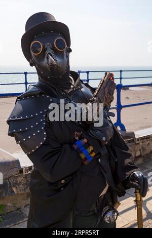 Portrait steampunk alors que Steampunks descend sur Eastbourne pour le Eastbourne Steampunk Festival à Eastbourne, East Sussex, Royaume-Uni en septembre Banque D'Images