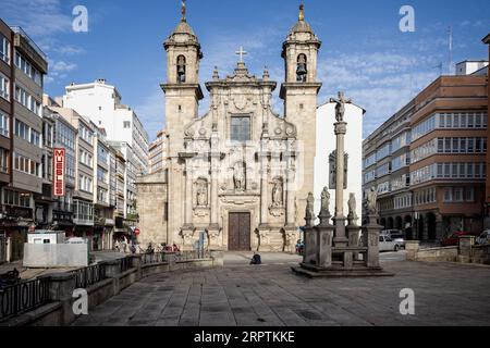 Église de style baroque Saint-Georges à la Corogne, Galice, Espagne du Nord, le 22 août 2023 Banque D'Images