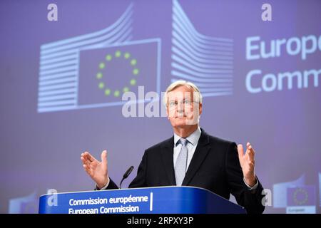 Actualités Themen der Woche KW23 Actualités Bilder des Tages 200605 -- BRUXELLES, le 5 juin 2020 Xinhua -- Michel Barnier, négociateur en chef de l Union européenne avec le Royaume-Uni sur le retrait du Royaume-Uni de l UE, prend la parole lors d une conférence de presse à Bruxelles, Belgique, le 5 juin 2020. Michel Barnier a déclaré vendredi qu’il n’y avait pas eu de progrès significatifs après la fin du quatrième cycle de négociations avec le Royaume-Uni sur leurs relations post-Brexit. Union européenne/document via Xinhua BELGIUM-BRUSSELS-eu-UK-NEGOTIATION-PRESS CONFERENCE PUBLICATIONxNOTxINxCHN Banque D'Images