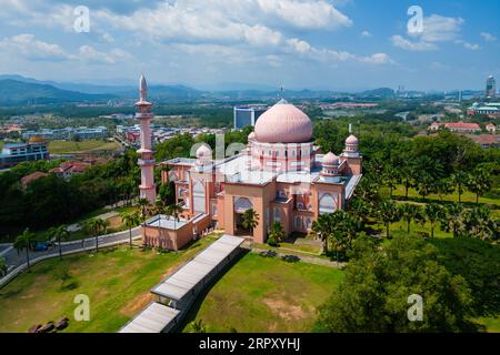 Université de Malaisie Sabah Masjid, mosquée UMS, situé à kota kinabalu, sabah, Malaisie Banque D'Images