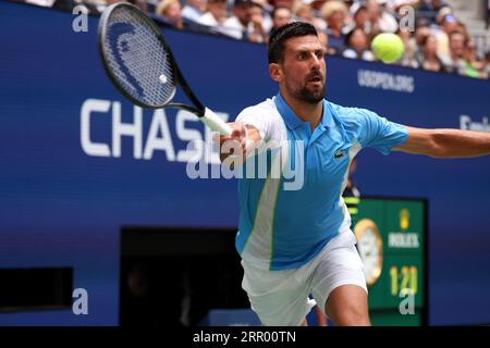 New York, États-Unis. 05 septembre 2023. Novak Djokovic lors de son match de quart de finale contre Taylor Frtiz des États-Unis à l'US Open. Photographie par crédit : Adam Stoltman/Alamy Live News Banque D'Images