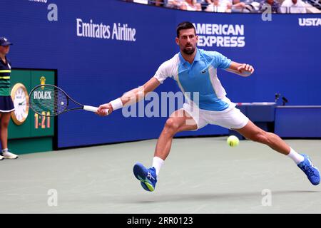 New York, États-Unis. 05 septembre 2023. Novak Djokovic lors de son match de quart de finale contre Taylor Frtiz des États-Unis à l'US Open. Photographie par crédit : Adam Stoltman/Alamy Live News Banque D'Images