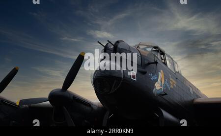 East Kirkby, Lincolnshire, Royaume-Uni, 2023. L'Avro Lancaster est un bombardier lourd britannique de la Seconde Guerre mondiale. Banque D'Images