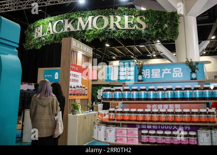 200826 -- SYDNEY, 26 août 2020 -- photo de fichier prise le 30 août 2019 montre une zone d'exposition Blackmores pendant l'Alibaba E-commerce Expo à Sydney, en Australie. La société australienne de suppléments de santé Blackmores a signalé mardi une chute de 66 pour cent des bénéfices de l’année complète et réduira d’environ 10 pour cent ses effectifs alors que la société luttait contre les perturbations causées par la pandémie de COVID-19. AUSTRALIE-SYDNEY-COVID-19-BLACKMORES-SUPPRESSIONS D'EMPLOIS BAIXXUEFEI PUBLICATIONXNOTXINXCHN Banque D'Images