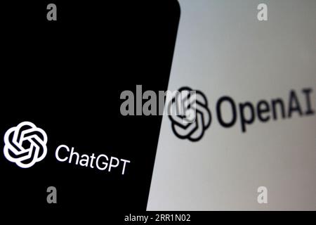 6 septembre 2023, Sleman, Yogyakarta, Indonésie : sur cette photo, les logos du laboratoire de recherche en intelligence artificielle, OpenAI et ChatGPT peuvent être vus sur l'écran du smartphone. (Image de crédit : © Angga Budhiyanto/ZUMA Press Wire) USAGE ÉDITORIAL SEULEMENT! Non destiné à UN USAGE commercial ! Banque D'Images