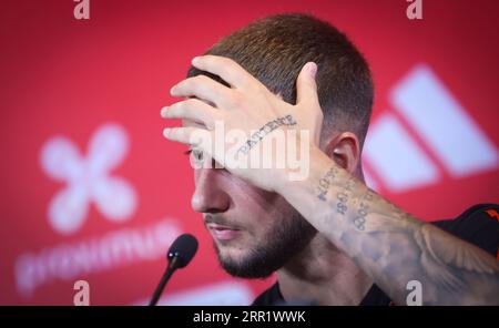 Tubize, Belgique. 06 septembre 2023. Le Belge Zeno Debast photographié lors d'une conférence de presse de l'équipe nationale belge de football Red Devils, mercredi 06 septembre 2023, au siège de la Royal Belgian football Association RBFA à Tubize. Les Devils affronteront l'Azerbaïdjan et l'Estonie plus tard ce mois-ci. BELGA PHOTO VIRGINIE LEFOUR crédit : Belga News Agency/Alamy Live News Banque D'Images