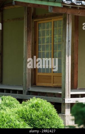 porte de maison de thé dans le jardin japonais Banque D'Images