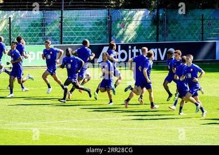 Zeist, pays-Bas. 06 septembre 2023. ZEIST, PAYS-BAS - SEPTEMBRE 6 : Xavi Simons des pays-Bas, Tijjani Reijnders des pays-Bas, Micky van de Ven des pays-Bas, Lutsharel Geertruida des pays-Bas lors de l'entraînement de l'équipe nationale des pays-Bas au campus KNVB le 6 septembre 2023 à Zeist, pays-Bas (photo de Jeroen Meuwsen/Orange Pictures) crédit : orange pics BV/Alamy Live News Banque D'Images