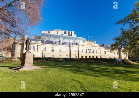 Tasmanie Parlement et jardins près de Salamanque lors d'une chaude matinée de printemps à Hobart, Tasmanie, Australie Banque D'Images