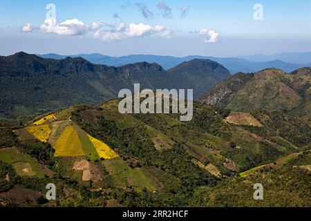 Paysage de montagne près de Kalaw, Kalaw, État de Shan, Myanmar, Birmanie Banque D'Images