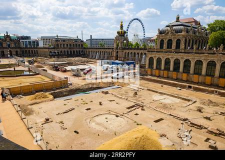 Les travaux de construction se poursuivent dans le jardin d'agrément du Zwinger de Dresde, combinant des fouilles archéologiques avec la pose de nouveaux médias Banque D'Images