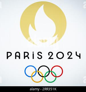 MONTIGNY-LE-BRETONNEUX - logo des Jeux Olympiques de Paris 2024 sur le Vélodrome de Saint-Quentin-en-Yvelines (Vélodrome National) lors de la tournée des journalistes en vue des Jeux Olympiques de Paris 2024. ANP REMKO DE WAAL Banque D'Images