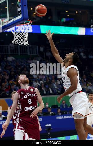 Manille, Philippines. 06 septembre 2023. Basket-ball : coupe du monde, Allemagne - Lettonie, Ko, quarts de finale : l'Allemand Johannes Thiemann lance le ballon. Crédit : Matthias Stickel/dpa/Alamy Live News Banque D'Images