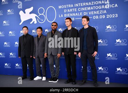 Venise, Italie. 6 septembre 2023. Les membres de l'équipe du film 'Xue Bao (léopard des neiges)' assistent à un photocall lors du 80e Festival International du film de Venise à Venise, Italie, le 6 septembre 2023. Crédit : Jin Mamengni/Xinhua/Alamy Live News Banque D'Images