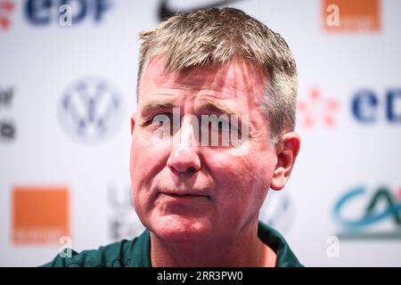 Paris, France, France. 6 septembre 2023. Stephen KENNY d'Irlande lors de la conférence de presse de l'équipe irlandaise avant le match des qualifications européennes de l'UEFA Euro 2024 au Parc des Princes le 06 septembre 2023 à Paris, France. (Image de crédit : © Matthieu Mirville/ZUMA Press Wire) USAGE ÉDITORIAL SEULEMENT! Non destiné à UN USAGE commercial ! Banque D'Images