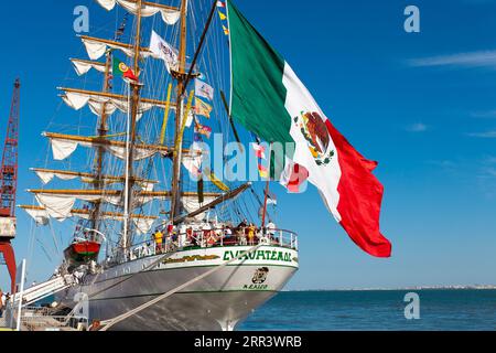 Lisbonne, Portugal, 31 août 2023 : Voilier mexicain Cuauhtémoc dans les quais. Course des grands voiliers 2023. Navire d'entraînement à voile de la marine mexicaine Banque D'Images