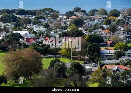 201113 -- AUCKLAND, le 13 novembre 2020 -- une photo prise le 10 mai 2018 montre une vue d'Auckland, en Nouvelle-Zélande. Auckland, avec une population d'environ 1,5 millions d'habitants, est une ville métropolitaine de l'île du Nord de la Nouvelle-Zélande. CitySketchNEW ZEALAND-AUCKLAND GuoxLei PUBLICATIONxNOTxINxCHN Banque D'Images