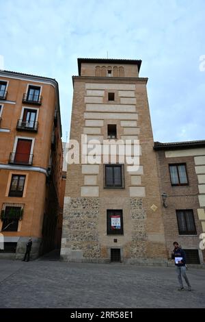 Torre de los Lujanes est l’un des plus anciens bâtiments de Madrid, Espagne – 22 mai 2023 Banque D'Images