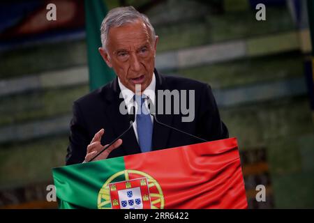 210125 -- LISBONNE, le 25 janvier 2021 -- Marcelo Rebelo de Sousa s'adresse à la nation après avoir remporté l'élection présidentielle portugaise à Lisbonne, Portugal, le 24 janvier 2021. Le président portugais sortant Marcelo Rebelo de Sousa a été réélu lors de l élection présidentielle de dimanche, résultats partiels ont montré. Un autre mandat de cinq ans de Rebelo de Sousa débutera le 9 mars 2021. Photo de /Xinhua PORTUGAL-LISBONNE-PRÉSIDENT RÉÉLU PedroxFiuza PUBLICATIONxNOTxINxCHN Banque D'Images