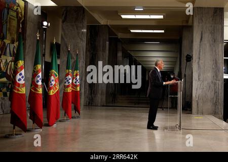 210125 -- LISBONNE, le 25 janvier 2021 -- Marcelo Rebelo de Sousa s'adresse à la nation après avoir remporté l'élection présidentielle portugaise à Lisbonne, Portugal, le 24 janvier 2021. Le président portugais sortant Marcelo Rebelo de Sousa a été réélu lors de l élection présidentielle de dimanche, résultats partiels ont montré. Un autre mandat de cinq ans de Rebelo de Sousa débutera le 9 mars 2021. Photo de /Xinhua PORTUGAL-LISBONNE-PRÉSIDENT RÉÉLU PedroxFiuza PUBLICATIONxNOTxINxCHN Banque D'Images