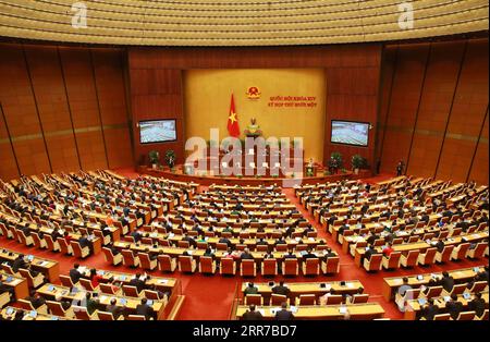 210324 -- HANOÏ, le 24 mars 2021 -- une photo prise le 24 mars 2021 montre une scène de la séance d'ouverture de la 11e session de la 14e Assemblée nationale du Vietnam à Hanoi, Vietnam. La 14e Assemblée nationale du Vietnam, la plus haute législature du pays, a ouvert mercredi sa 11e session, la dernière de son mandat, dans la capitale vietnamienne Hanoi avec des changements de personnel clés en vue. Via Xinhua VIETNAM-HANOI-ASSEMBLÉE NATIONALE-SESSION VNA PUBLICATIONxNOTxINxCHN Banque D'Images