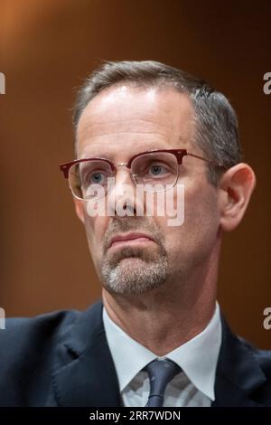 Washington, États-Unis. 06 septembre 2023. Andrew Davidson, directeur adjoint par intérim, U.S. Citizenship and Immigration Services, comparaît devant un comité sénatorial sur la sécurité intérieure et les affaires gouvernementales - sous-comité sur les opérations gouvernementales et la gestion des frontières pour examiner après arrestation, en mettant l'accent sur le traçage des responsabilités du DHS après le titre 42, dans le bâtiment du bureau du Sénat Dirksen à Washington, DC, États-Unis, mercredi 6 septembre, 2023. photo de Rod Lamkey/CNP/ABACAPRESS.COM crédit : Abaca Press/Alamy Live News Banque D'Images