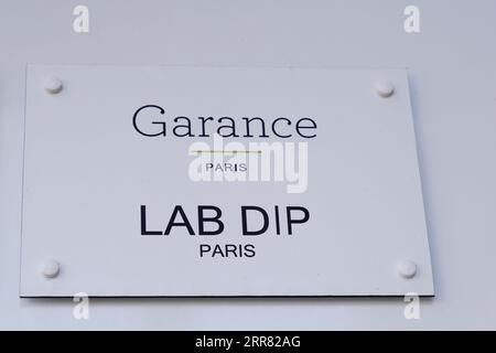 lyon , France - 08 30 2023 : garance et Lab DIP boutique façade paris logo marque et signe de texte magasin signalétique mode sur entrée murale boutique Banque D'Images
