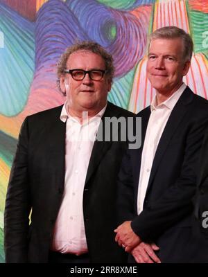Italie, Lido di Venezia, 06 septembre 2023 : Colm Meaney et le réalisateur Robert Lorenz assistent à un tapis rouge pour le film 'au pays des Saints et des pécheurss' au 80e Festival International du film de Venise le 06 septembre 2023 à Venise, Italie. Photo © Ottavia Da Re/Sintesi/Alamy Live News Banque D'Images