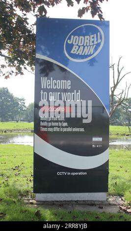 Cheshire Angleterre Royaume-Uni 6 septembre 2023 le télescope Lovell sur le site de l'observatoire radio Jodrell Bank et arboretum. Le site de Lower Withington, dans le Cheshire, est une attraction touristique. L'observatoire est devenu un site du patrimoine mondial de l'UNESCO en 2019. Jodrell Bank, a été nommé d'après William Jauderell, un archer dont les descendants vivaient dans le manoir, ©GED Noonan/Alamy Banque D'Images