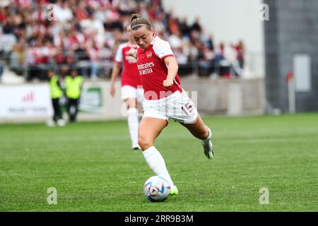 Arsenaux no 15 Katie McCabe lors du match de mercredi entre Arsenal WFC et Linköping FC en UEFA Women's Champions League, ronde 1 du chemin de la Ligue, à Linköping Arena, Linköping, Suède. Banque D'Images