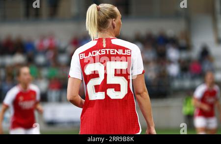 Arsenaux no 25 Stina Blackstenius lors du match de mercredi entre Arsenal WFC et Linköping FC en UEFA Women's Champions League, 1e tour du parcours de la Ligue, à Linköping Arena, Linköping, Suède. Banque D'Images