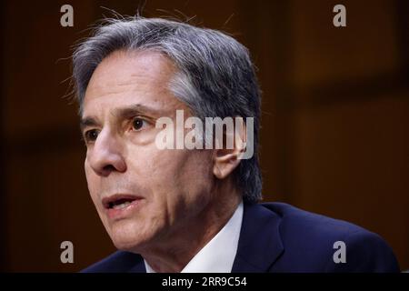 210608 -- WASHINGTON, le 8 juin 2021 -- le secrétaire d'État américain Antony Blinken témoigne devant le comité des relations étrangères du Sénat américain sur l'examen de la demande de budget du département d'État pour l'exercice 2022 à Washington, D.C., aux États-Unis, le 8 juin 2021. Photo de /Xinhua U.S.-WASHINGTON, D.C.-HEARING-BLINKEN TingxShen PUBLICATIONxNOTxINxCHN Banque D'Images