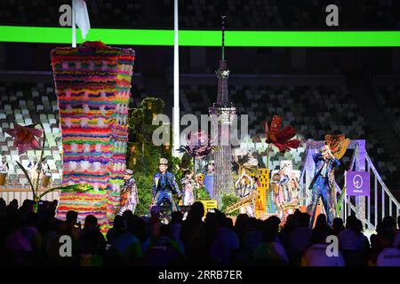 210905 -- TOKYO, 5 septembre 2021 -- la photo prise le 5 septembre 2021 montre la performance lors de la cérémonie de clôture des Jeux paralympiques de Tokyo 2020 au Stade Olympique de Tokyo, Japon. Cheong Kam Ka TOKYO2020JAPAN-TOKYO-PARALYMPIQUES-CÉRÉMONIE DE CLÔTURE ZhangxJinjia PUBLICATIONxNOTxINxCHN Banque D'Images