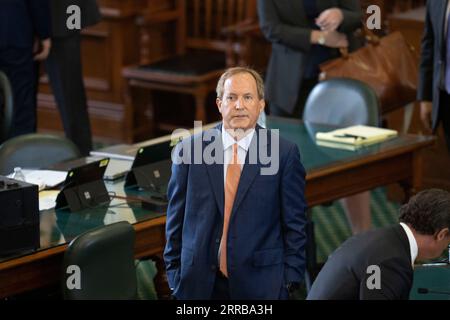 Austin, Texas, États-Unis. 5 septembre 2023. Affronté le procureur général du Texas KEN PAXTON lors de la séance du matin le premier jour du procès de destitution du procureur général du Texas pour des manquements éthiques présumés. (Image de crédit : © Bob Daemmrich/ZUMA Press Wire) USAGE ÉDITORIAL SEULEMENT! Non destiné à UN USAGE commercial ! Banque D'Images