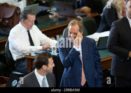 Austin, Texas, États-Unis. 5 septembre 2023. Affronté le procureur général du Texas KEN PAXTON lors de la séance du matin le premier jour du procès de destitution du procureur général du Texas pour des manquements éthiques présumés. (Image de crédit : © Bob Daemmrich/ZUMA Press Wire) USAGE ÉDITORIAL SEULEMENT! Non destiné à UN USAGE commercial ! Banque D'Images