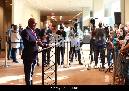 210915 -- NATIONS UNIES, 15 septembre 2021 -- Abdulla Shahid, président de la 76e session de l'Assemblée générale des Nations Unies, s'adresse aux journalistes après l'ouverture de la 76e session de l'Assemblée générale des Nations Unies au siège de l'ONU à New York le 14 septembre 2021. L'AGNU a ouvert mardi sa 76e session. ASSEMBLÉE GÉNÉRALE DES NATIONS UNIES-76E SESSION-OUVERTURE XIEXE PUBLICATIONXNOTXINXCHN Banque D'Images